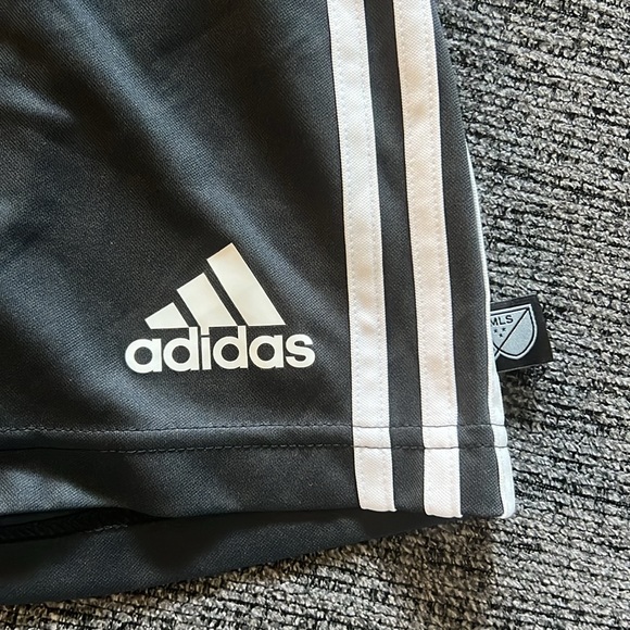 LA Galaxy Team-Issued Shorts - Picture 3 of 7